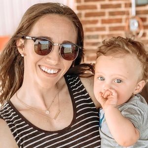 Meet your Posher, Rebecca